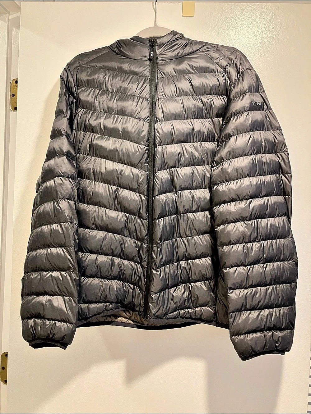 TUMI TUMIPAX Puffer Jacket Men's Gray Medium Like New